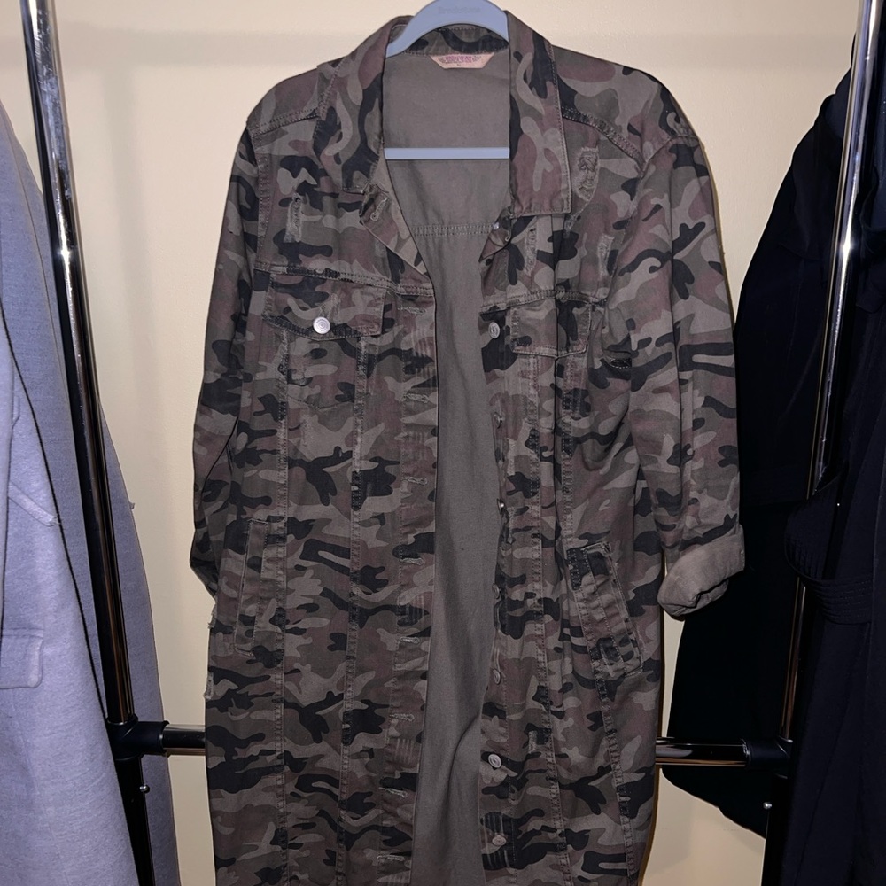Long camo print Jacket